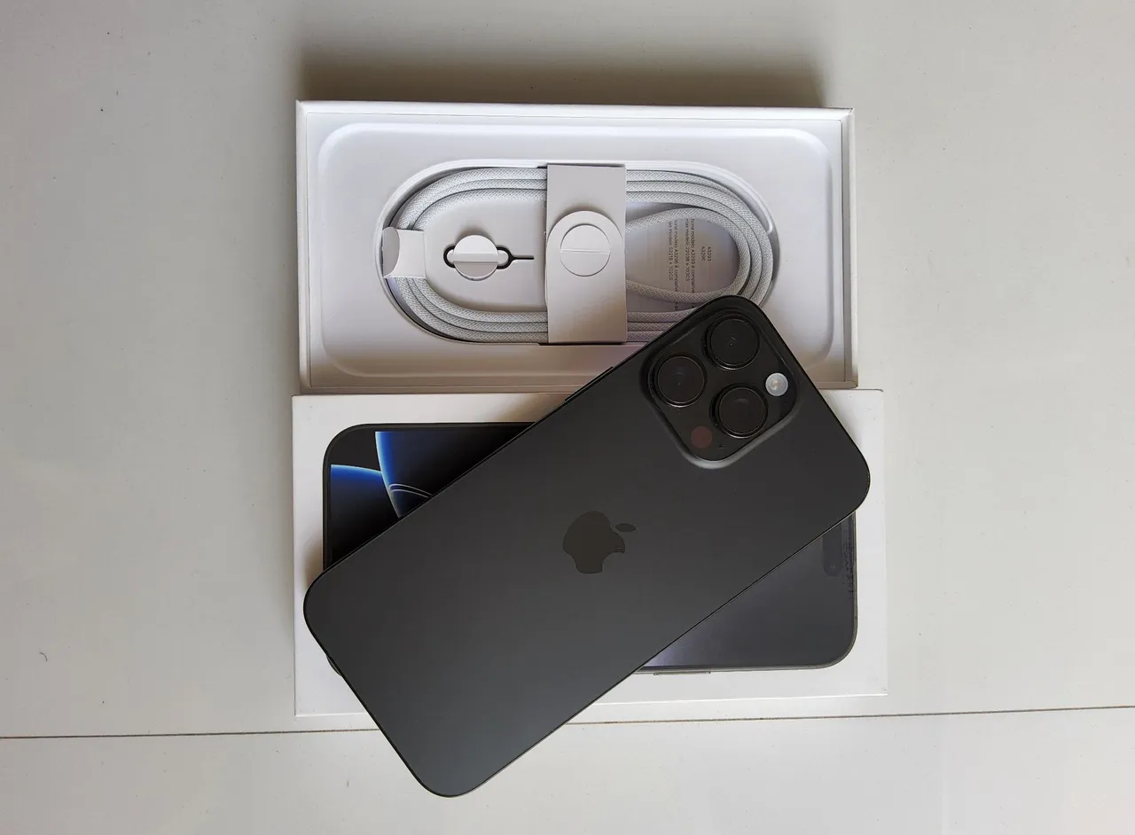 iPhone 16 Pro Max Preto 256GB